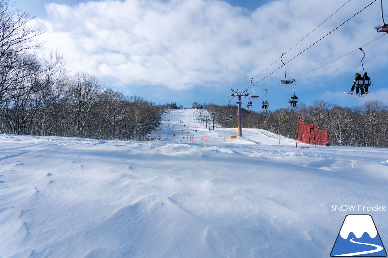 朝里川温泉スキー場｜冬休み最初の週末は、晴天＋粉雪で絶好のスキー＆スノーボード日和なり(^^)/